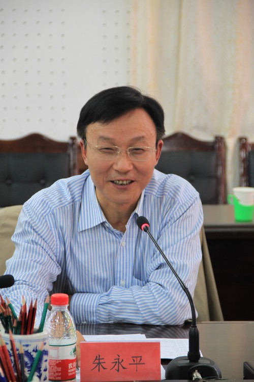 朱永平副校长代表江苏高校赴藏慰问我省挂职团干部
