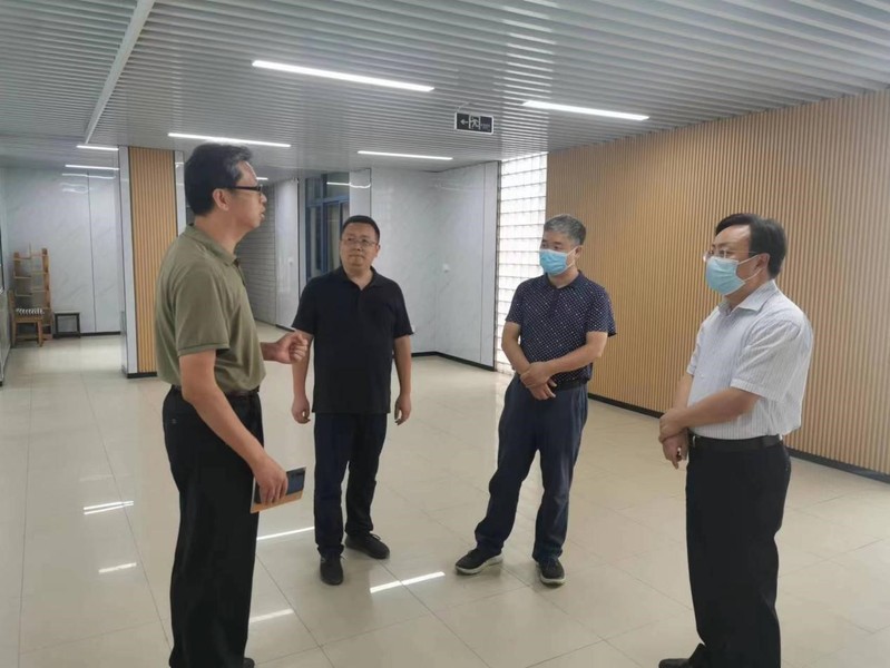 刘陈书记检查改造出新工程